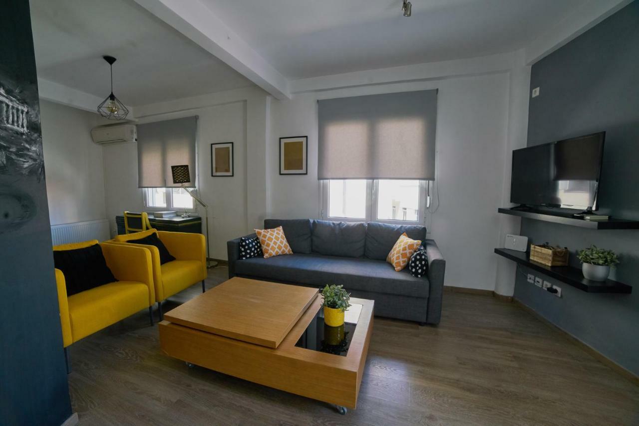 V&V Central & Elegant Apartment Athens Exterior photo