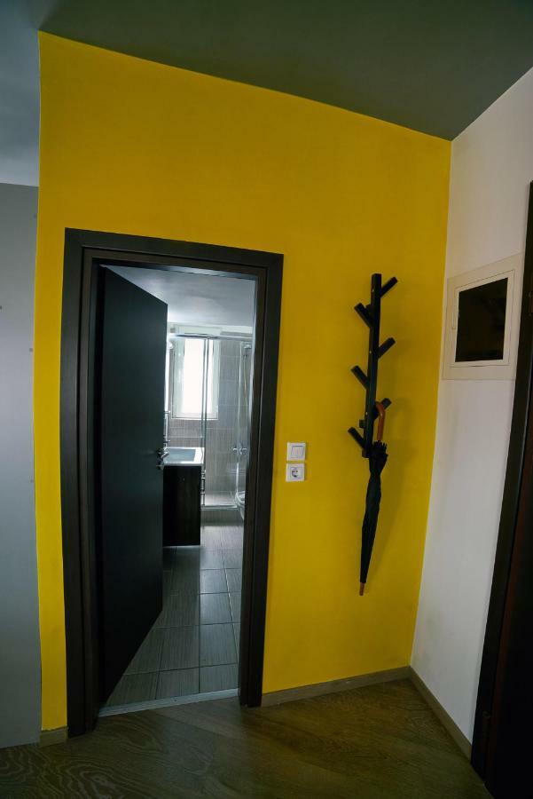 V&V Central & Elegant Apartment Athens Exterior photo